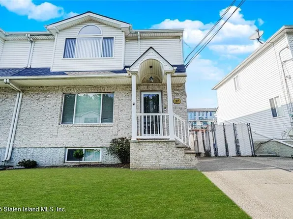 27 Sonia Ct, Staten Island, NY 10309