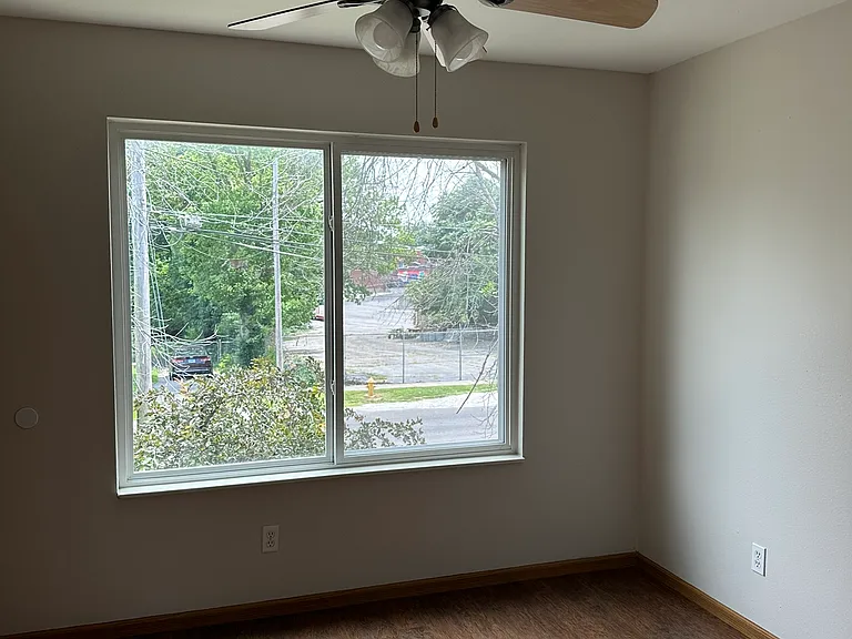 223 N Clinton St #4 — Photo 16