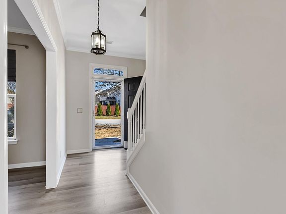 4th image of 6 Kylemore Ln