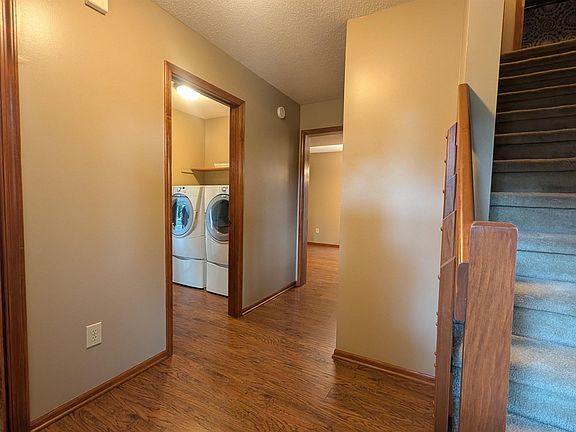 2nd image of 2725 Sweet Cider Rd