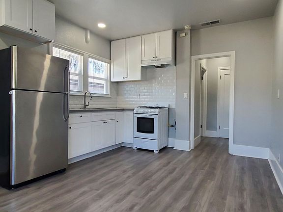 2nd image of 282 S 10th St #4