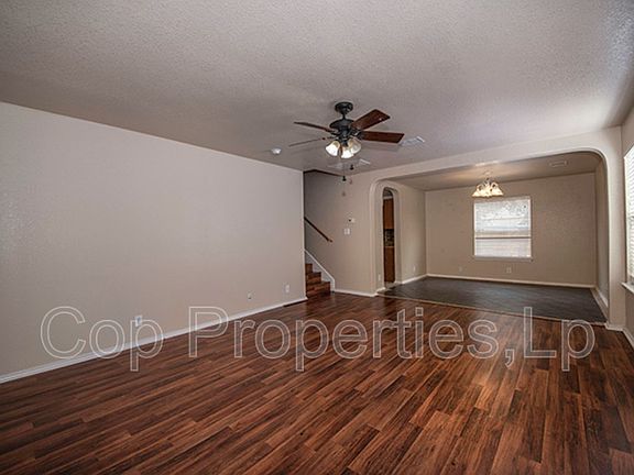 4th image of 518 Reba