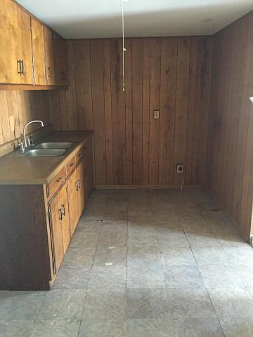 2nd image of 545 Flores St