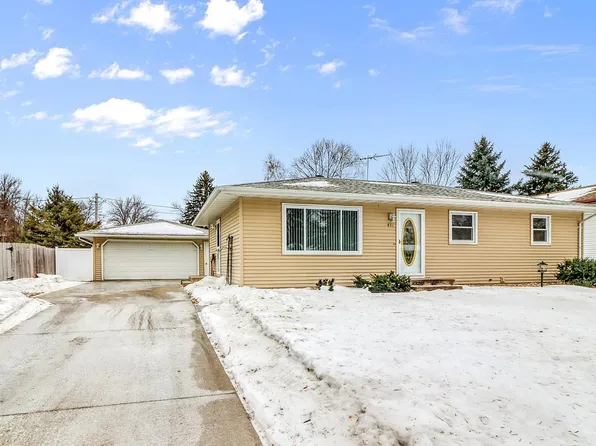 419 Brook Ave, Moorhead, MN 56560