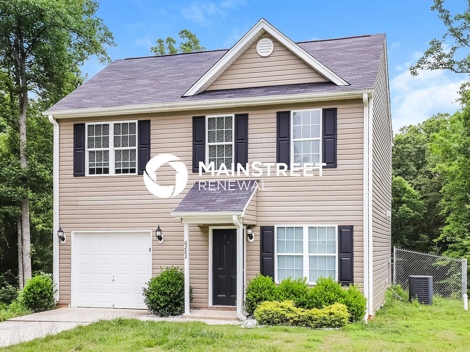 6282 Brentwood Park Ct — Photo 2