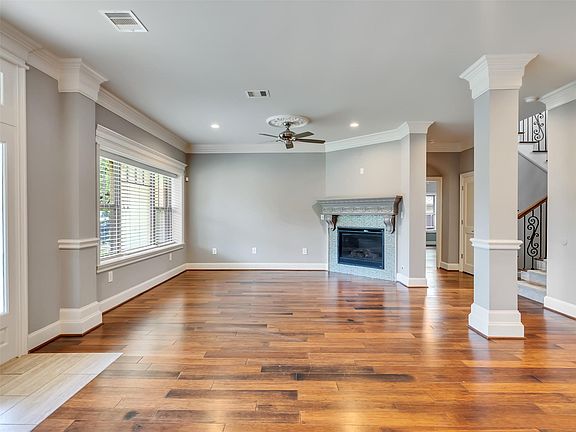 5th image of 4708 McKinney St