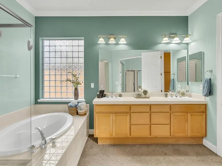 1281 Lorden Ct — Photo 36