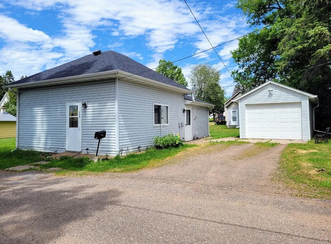 2 bed, 680 sqft, $850 — Photo 1