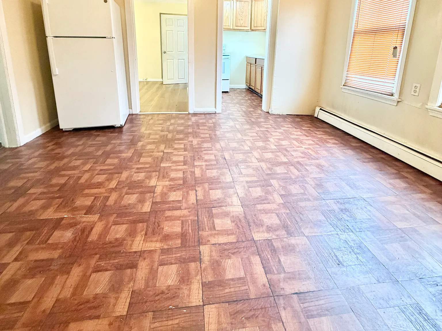3 bed, 1200 sqft, $1,625 — Photo 2