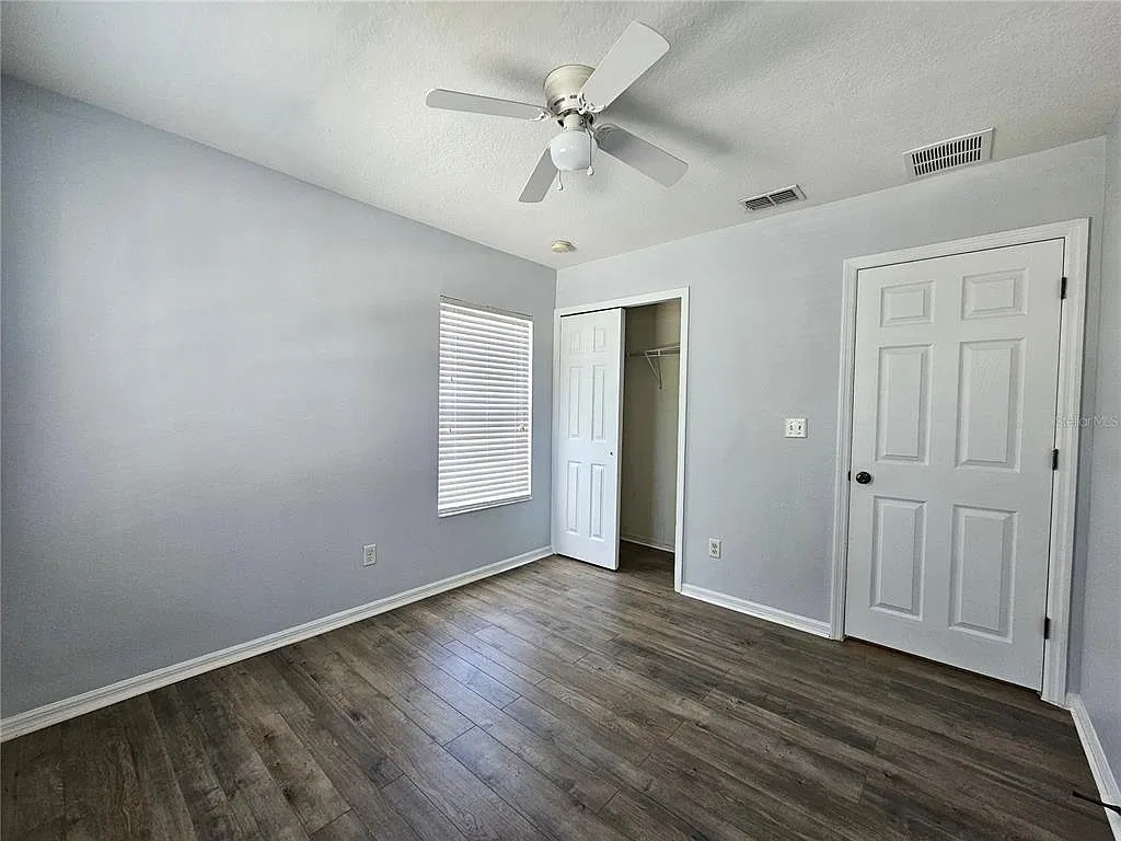 3 bed, 2.5 bath, 1860 sqft, $2,300 — Photo 4