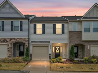 1156 Amber Shadow Dr, Durham, NC 27703