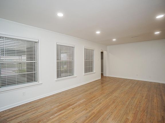 5th image of 4145 Sarong Dr