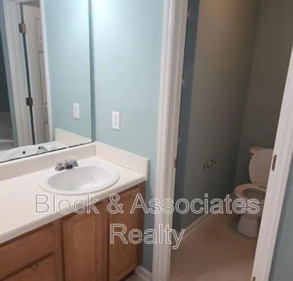 2630 Vega Ct — Photo 10
