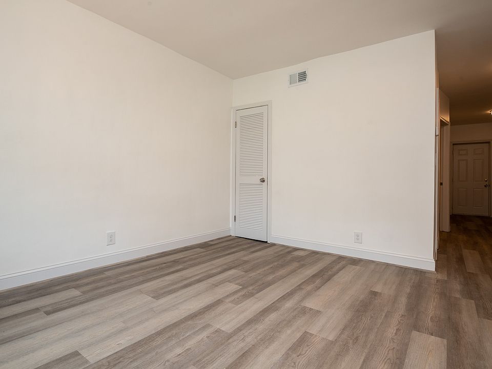 1821 Providence ST NE #1-2_08052022