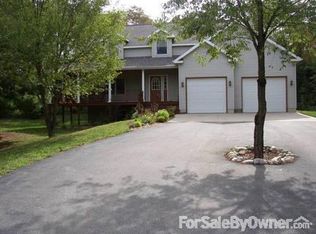 1860 Buehler Rd, Hastings, MI 49058