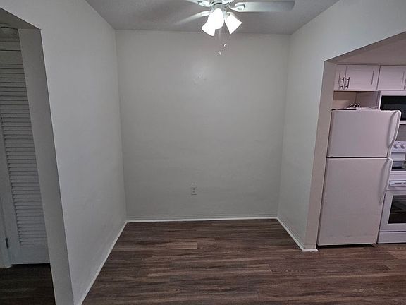 3rd image of 516 12th Ave NE APT 6