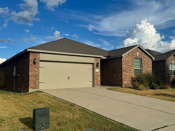 2nd image of 1523 Park Trails Blvd