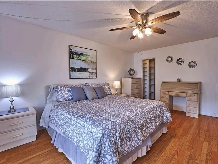 4550 Cove Cir #808 — Photo 7