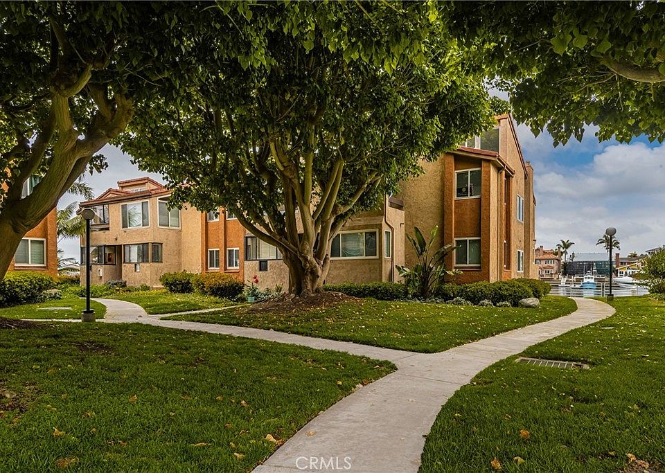 1st image of 17110 Bluewater Ln