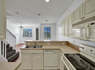 1215 Lucaya Dr, Riviera Beach, FL 33404