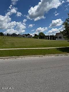 1st image of 405 Holliday Hills Dr