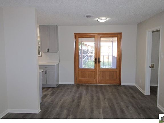 5th image of 906 S 23rd St