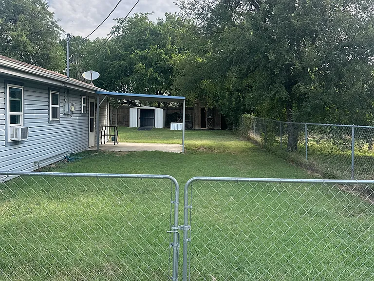 1408 W Mesquite St — Photo 24