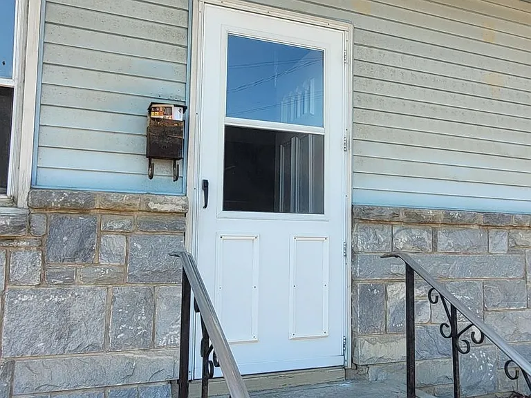 833 W Mifflin St — Photo 2