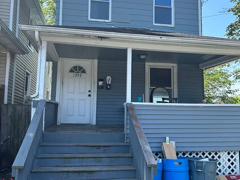 1292 Washington Ave — Photo 1