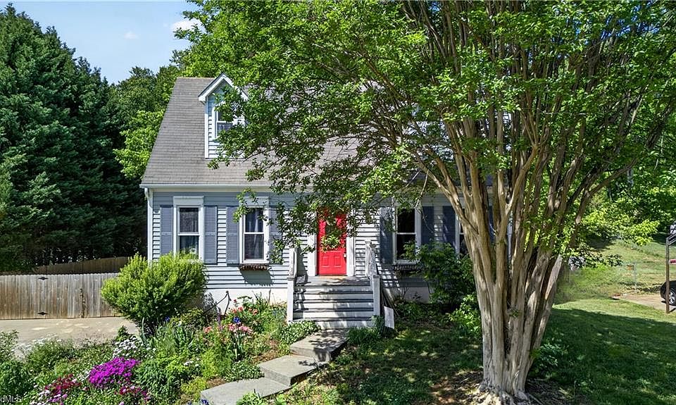 1st image of 6595 Jonathan St