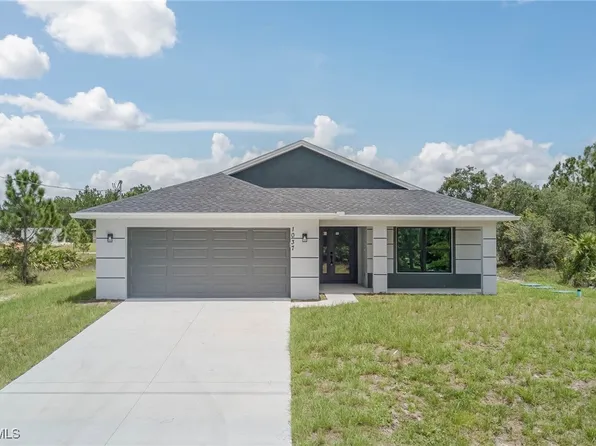 1037 Cheney Ave S, Lehigh Acres, FL 33974
