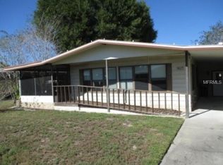 1437 Mohawk Cir, Tavares, FL 32778