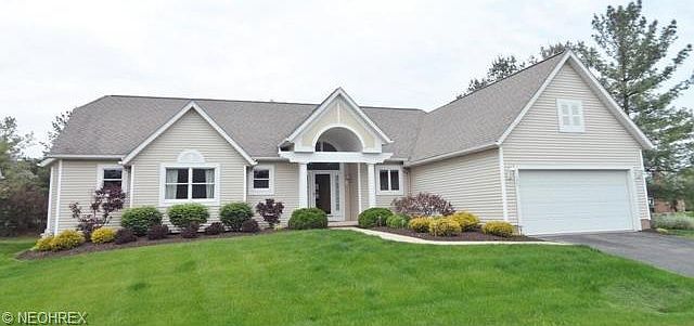 1st image of 209 Blackstone Cir