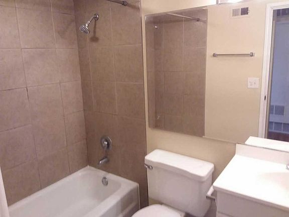 3rd image of 7323 Blackburn Ave APT 202