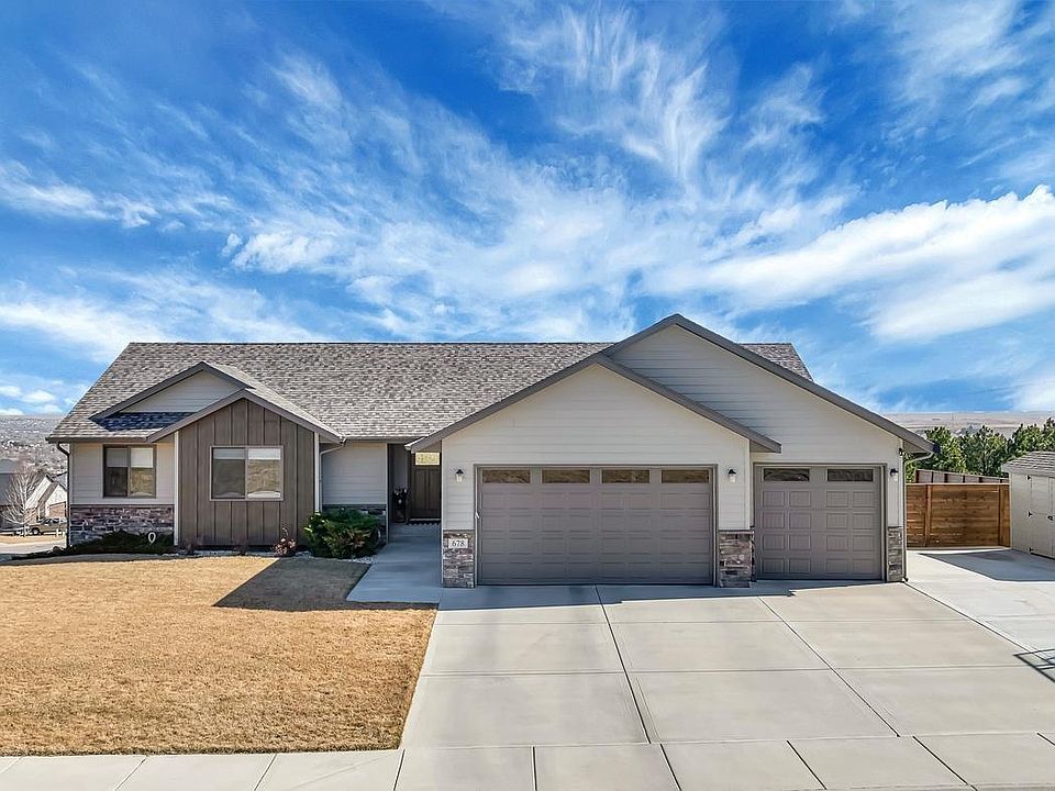 1st image of 678 Stumer Rd