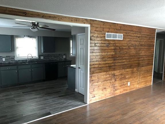 2nd image of 831 Marilynn Ave
