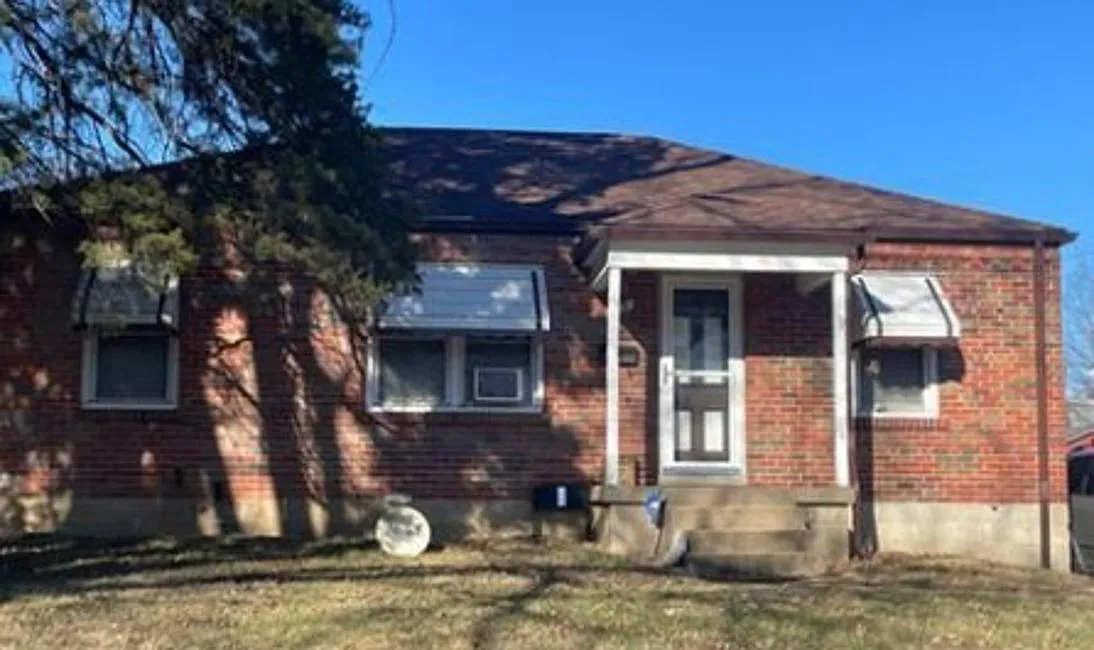 119 Constance Ct photo 1