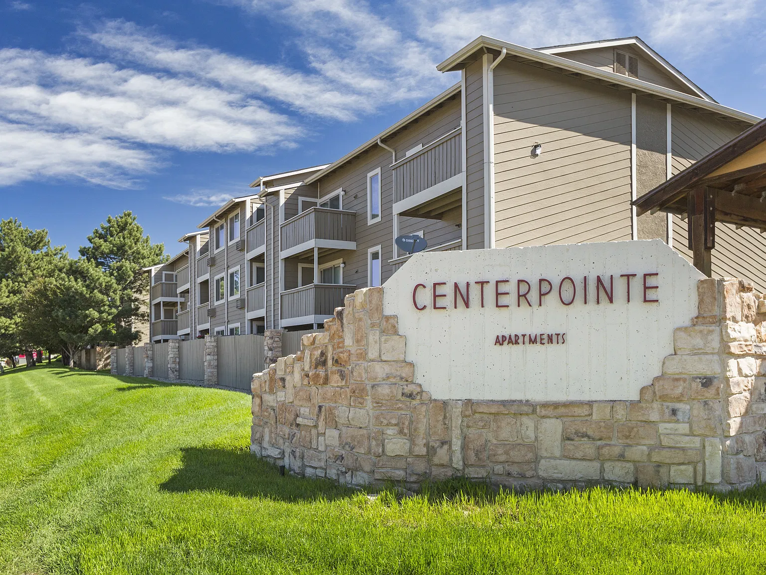 Centerpointe Apartments — Photo 2