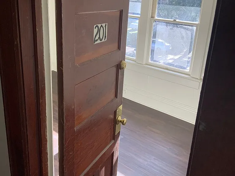 455 W 12th Ave #201 — Photo 4