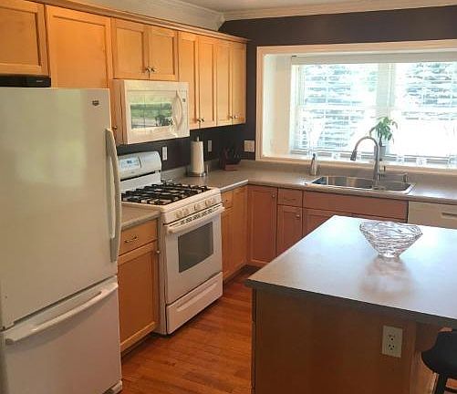 5th image of 2160 Pennsylvania Ln