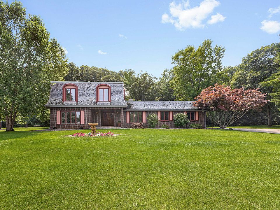 1st image of 212 Cheviot Dr