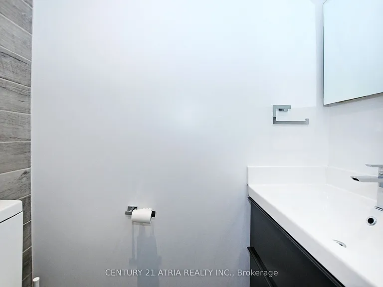 10 Palmerston Ave — Photo 19