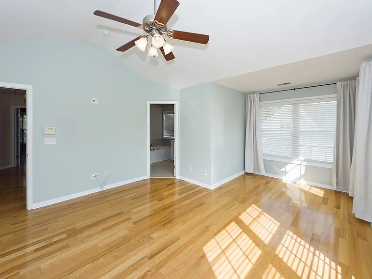112 Tanglewood Cir — Photo 19