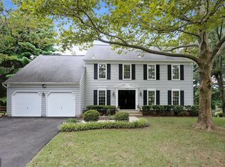 12533 Fostoria Way, Gaithersburg, MD 20878