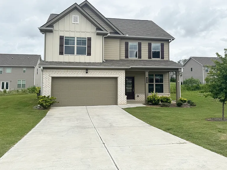 109 Denmon Ct — Photo 1
