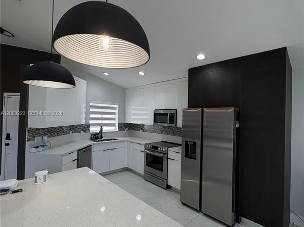 1970 NW 178th Ter, Pembroke Pines, FL 33029