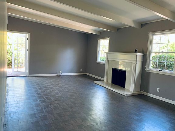 5th image of 3374 Saint Michael Dr