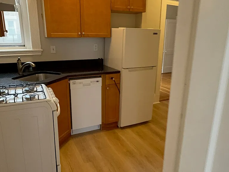 38 Hemenway St #39L — Photo 2