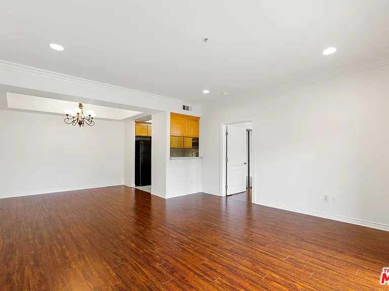 3328 Oakhurst Ave #110 — Photo 9