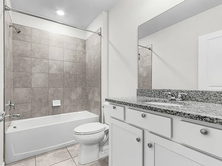16033R Beachberry Dr — Photo 16